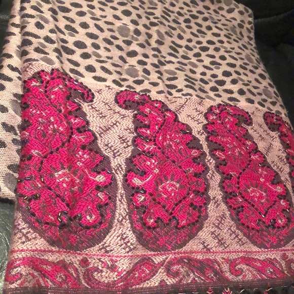 BEADED Pashmina - Picture 3 of 5
